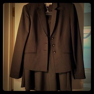 Jacket & Skirt Suit Set